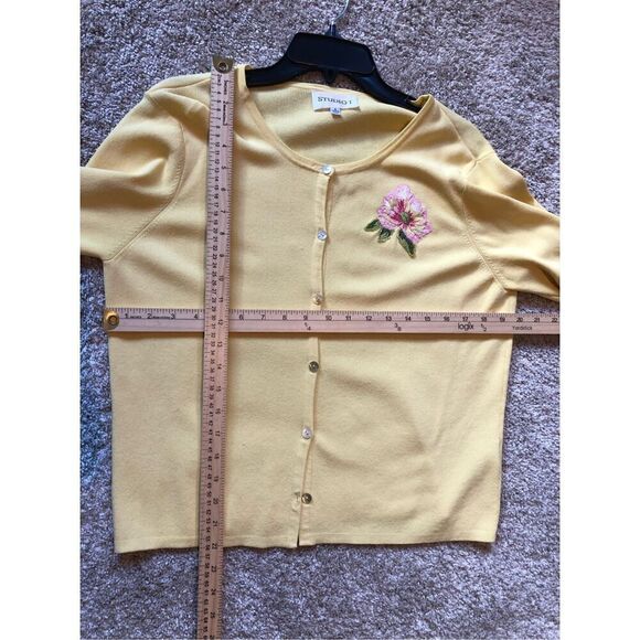 Studio 1 Women’s Yellow Button Up Cardigan Sweater with Embroidered Flower Size - Picture 8 of 8